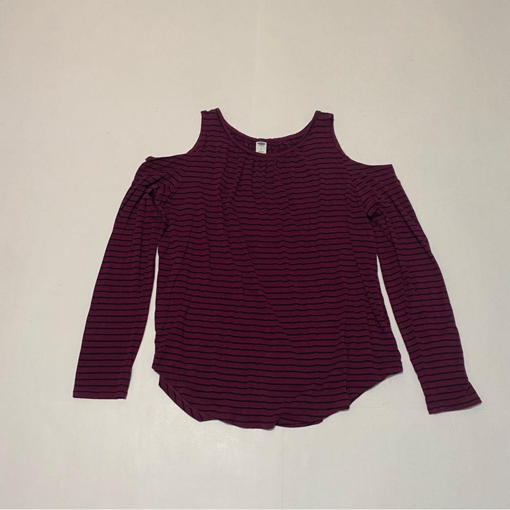 ⭐️Old Navy pink & black stripe top size medium